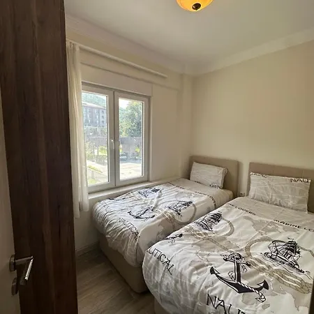 Furnished Luxury Apartamento